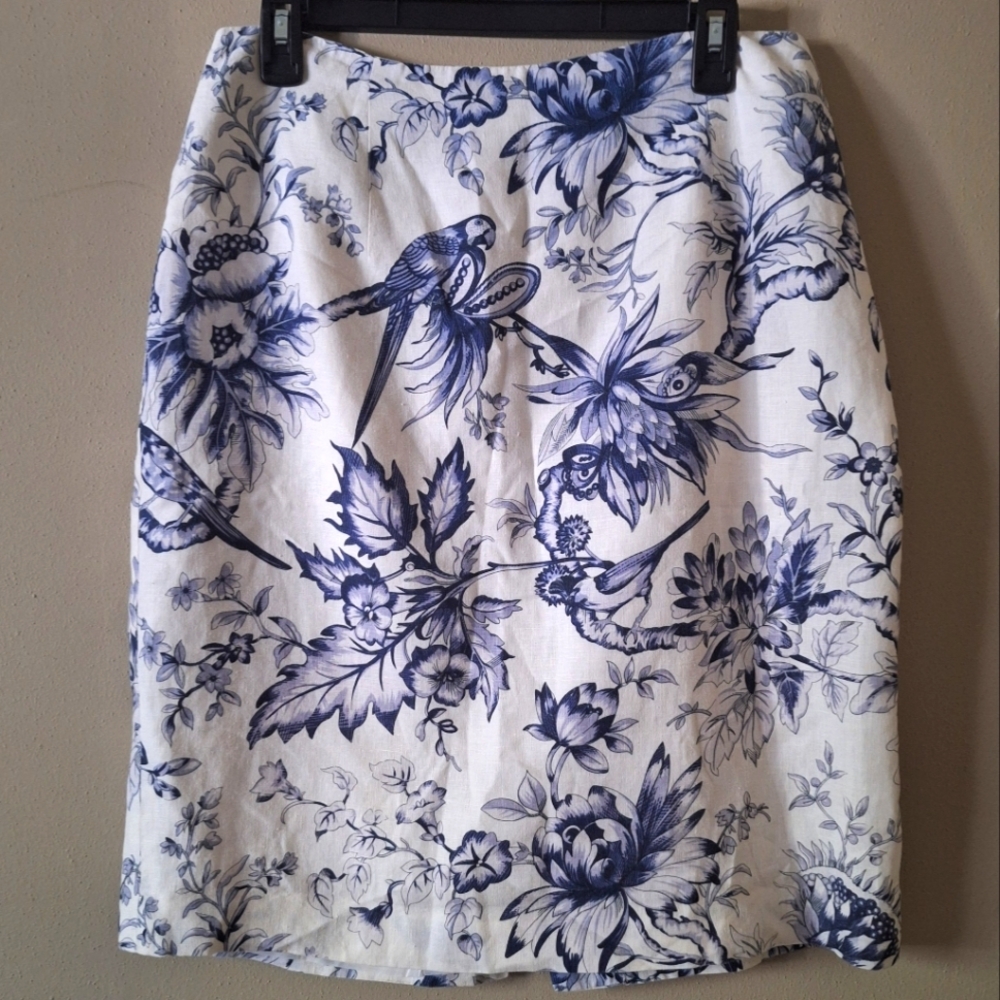 Floral Blue and White Linen Tropical Bird Skirt Size 12 Large
